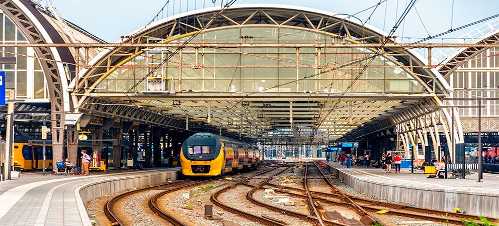 Amsterdam Central Train Station How is the central train station of Amsterdam